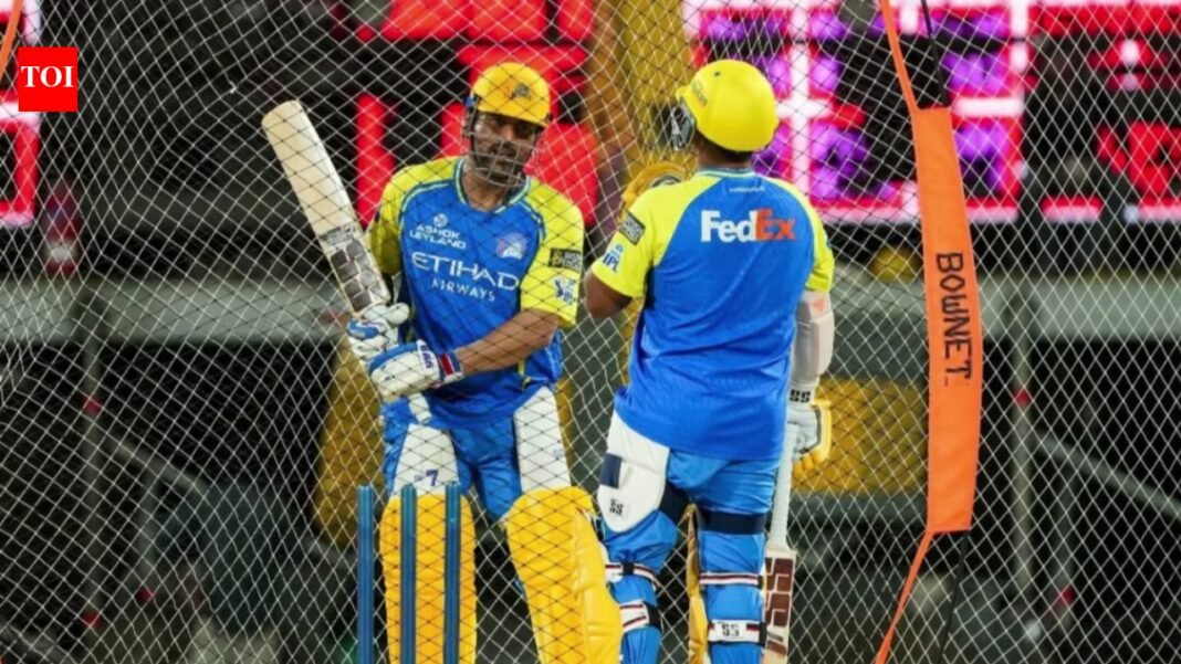 Dhoni hits Mukesh for six; Internet trolls ‘Isko koi bhi maar de’