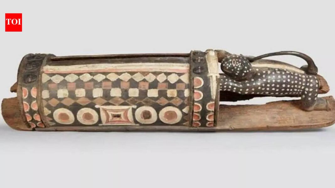 Djidji Ayokwe: France returns Africa’s talking drum: This sacred instrument once “speaks” to an entire village and warns of danger | World News