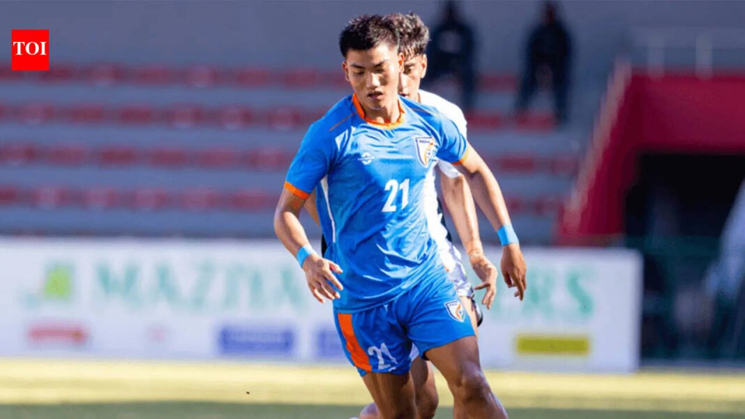 India beat Pakistan 3-0 to advance to SAFF U20 semi-finals


