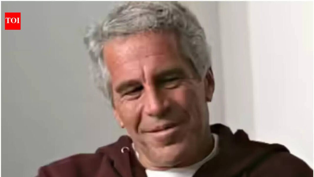 Jeffrey Epstein guard Googled him 40 minutes before his death and deposited $5,000 in cash days before: DOJ documents show