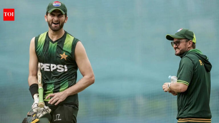 ‘Pakistan becomes United’: Shehzad slams Afridi management