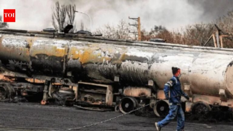 Why Trump may find it difficult to reopen the Strait of Hormuz