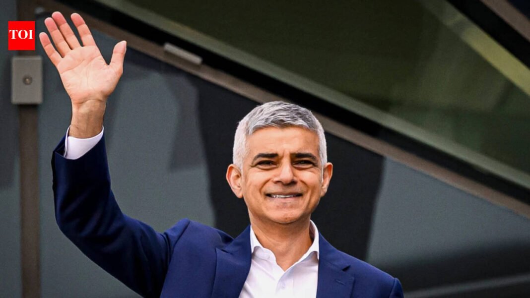 Will London Mayor Sadiq Khan become Lord? Report says Keir Starmer is considering a knighthood to ‘solidify his position’