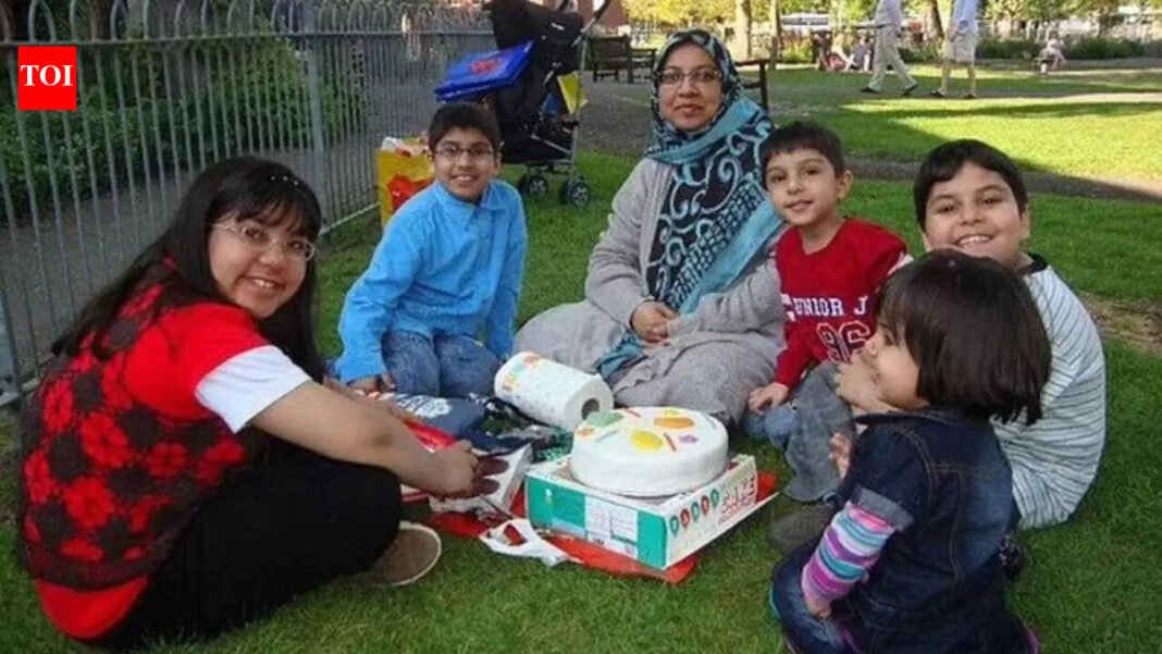 British police seek anonymous letter writer to solve mystery of mother and five children killed in house fire, 13

