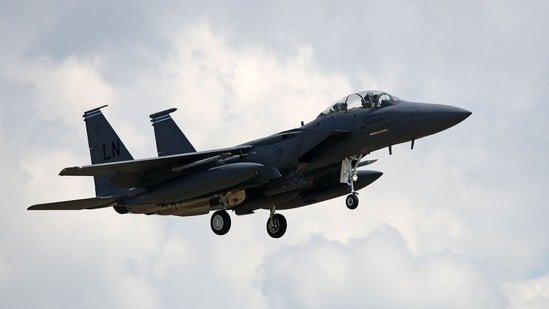 F-15 pilot sends hopeful 3-word radio message after ejecting over Iran