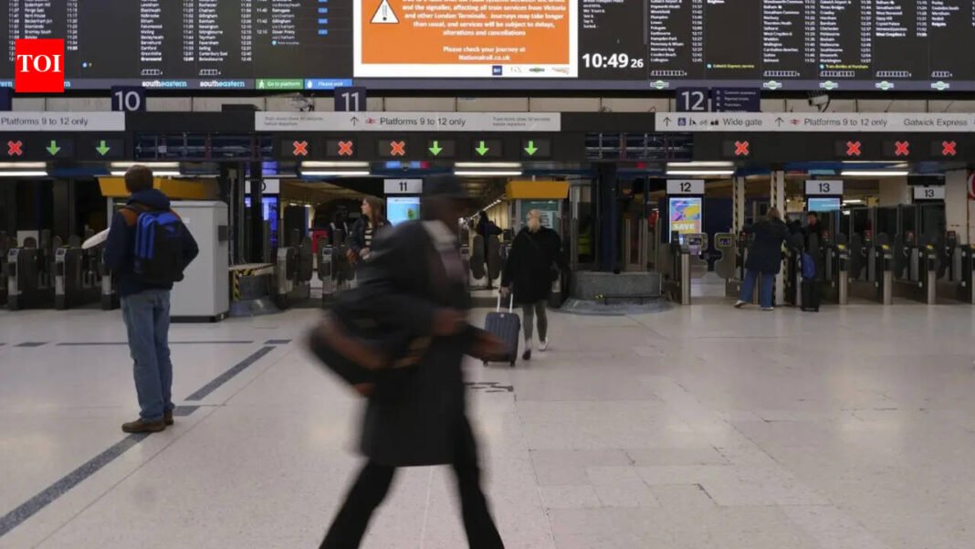 ‘Gen Z exodus’: Record number of young people leaving the UK due to rising living costs