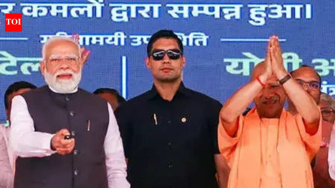 PM inaugurates Ganga Expressway, says it will connect to Haridwar