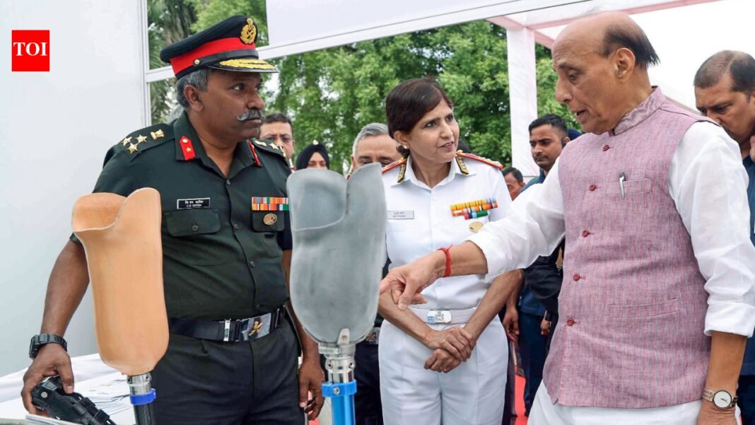 Rajnath laid foundation stone for 3 new centers at R&R and new infrastructure at Base Hospital