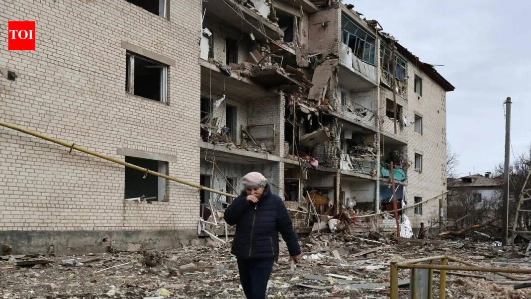 Russia kills 17 in Ukraine missile and drone attacks