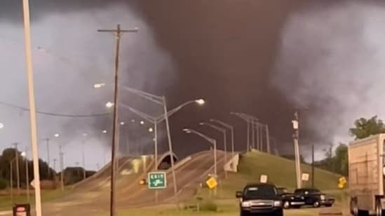 Tornado warning for Stillwater, Oklahoma: Residents fear worst after Enid destroyed; horrific visuals emerge