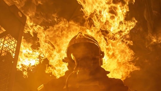 BIRMINGHAM FIRE LATEST: Major fire in downtown Alabama west of Interstate 65; horrific visuals emerge