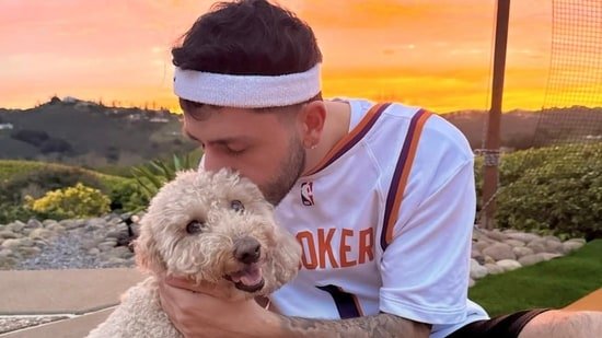 Bravadis shares heartbreaking final moments with dog Booker in emotional farewell video; ‘I’m not ready yet’