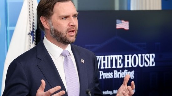 Did JD Vance joke that Caroline Levitt should be VP? He said: “When Usha gave birth to our child…”
