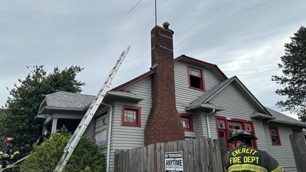 Everett suspect got himself stuck in chimney during failed escape attempt, police say