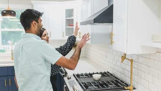 Only a few hours left! Starting at midnight, Prime members can save up to 70% on Elica and Glen filterless chimneys