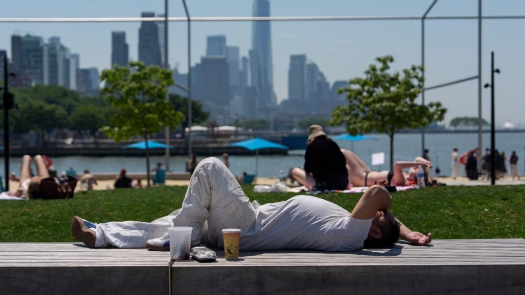 This summer will be longer than usual. that's why


