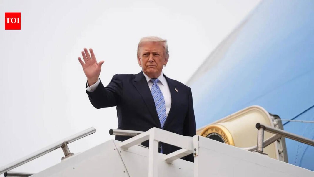 U.S. staff threw away Chinese-issued phones and badges before boarding Air Force One