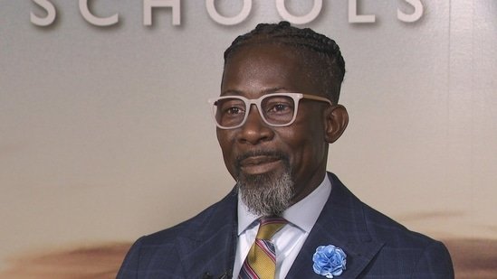 Who is Ian Roberts? 5 things to know about former Des Moines schools principal amid citizenship controversy