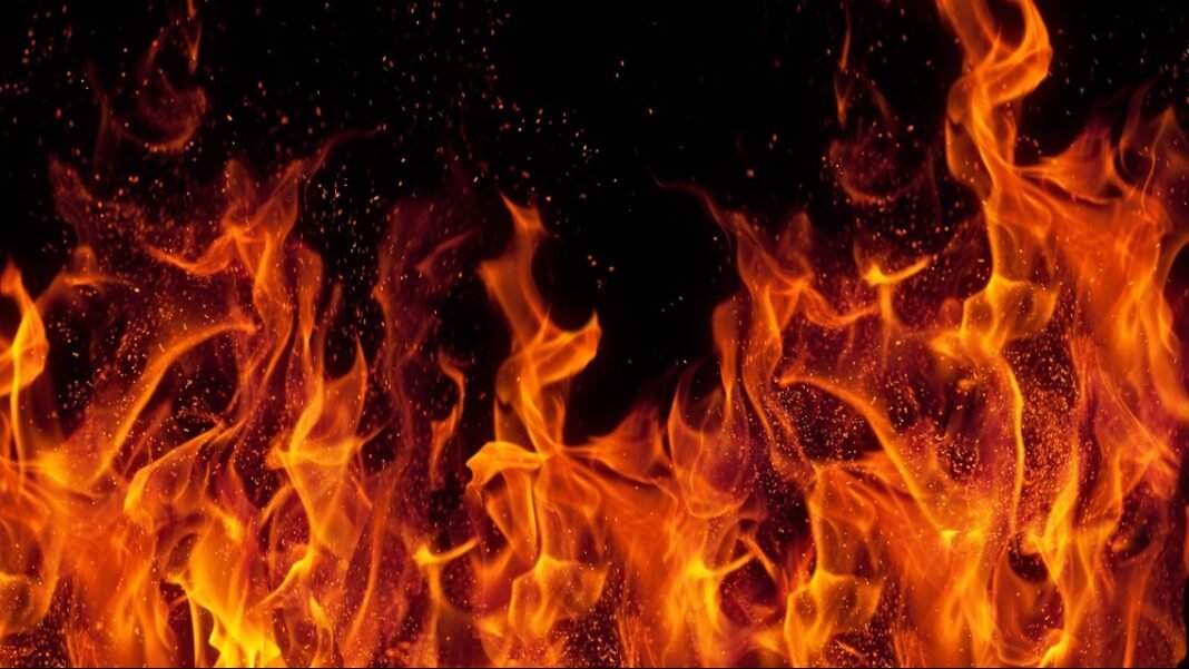 Yelm duplex fire caused by candle, air conditioning unit exploded

