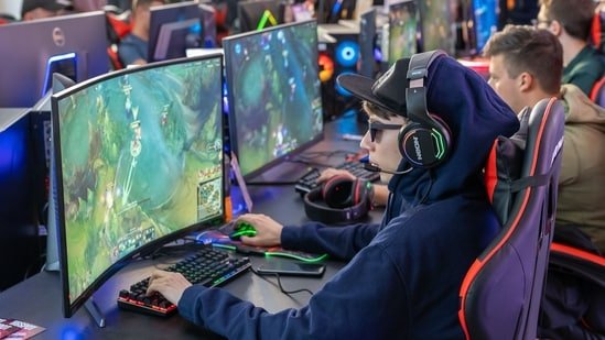 Are flat screens feeling outdated? These curved gaming monitors change the way you game