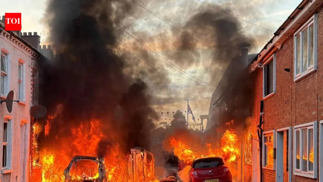 Belfast riots: Starmer condemns anti-immigration violence after knife attack and vows action against rioters