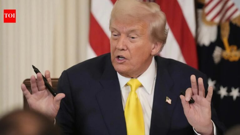 Bloody Sunday: Trump warns Israel not to undermine Iran deal