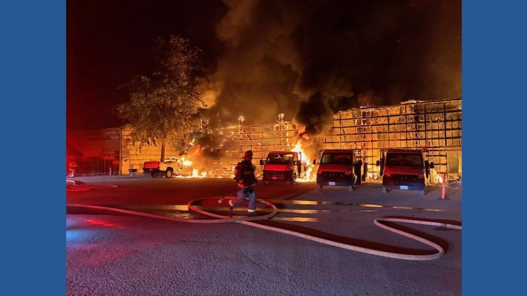 Crews respond to large commercial building fire