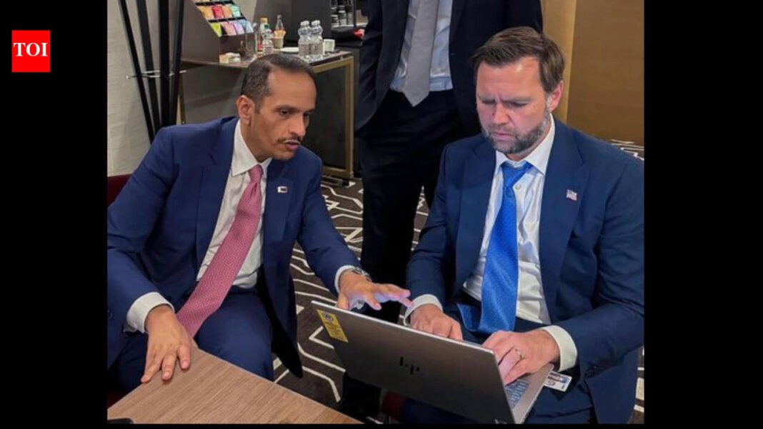 Doesn’t the VP have its own login? J.D. Vance – Weird details in Jared Kushner photos spark concern