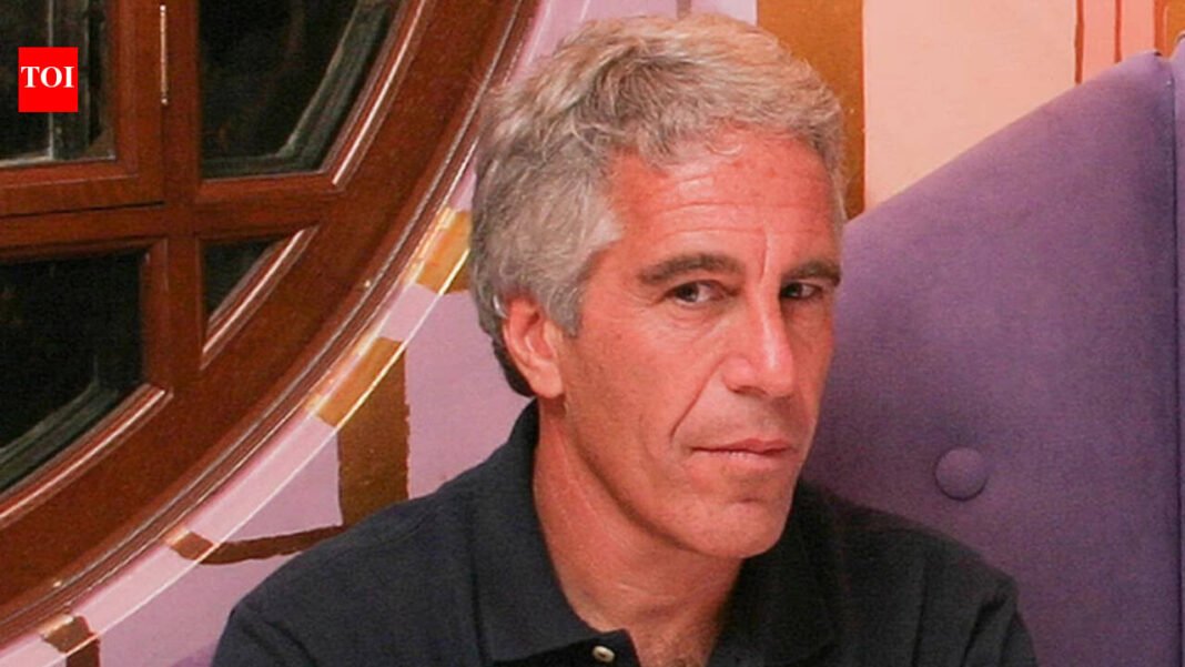Epstein's prison guard reveals shocking details of day convicted pedophile was found dead in cell: 'To be honest...'


