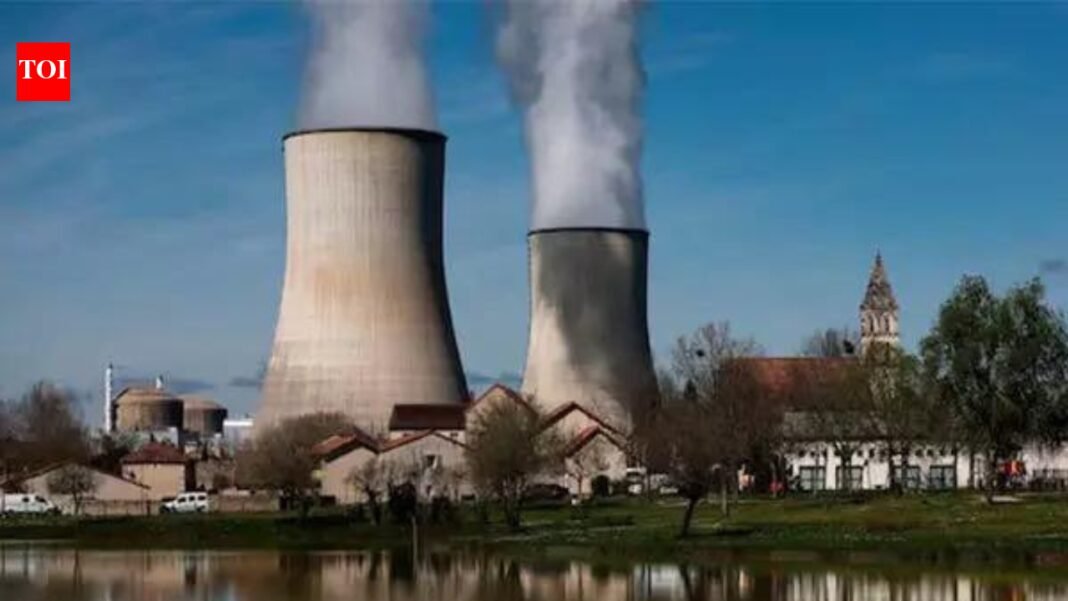 How ‘Omega Blocks’ Are Exacerbating Europe’s Deadly Heatwave