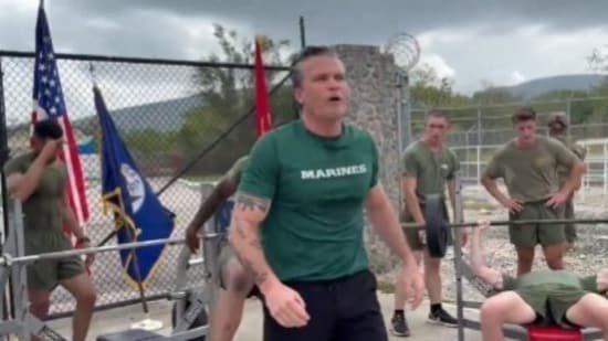 Pete Hegseth faces humiliation after failing to bench press in front of soldiers, ‘so embarrassing’